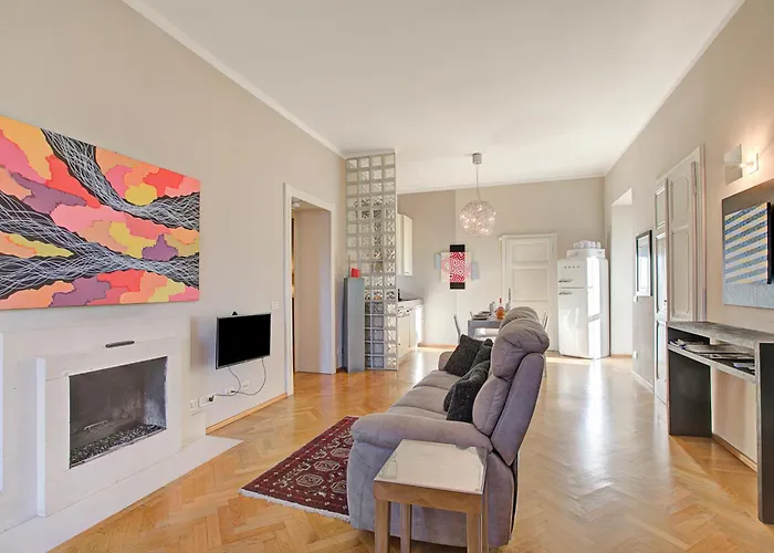 Jejia- Pool And Garden * Lesa