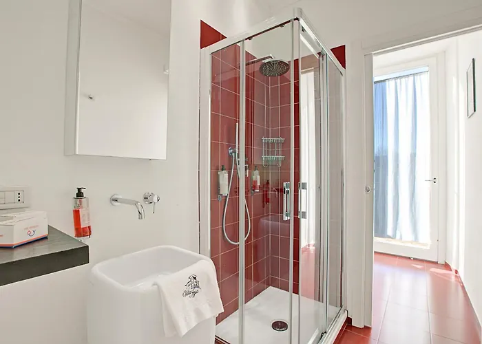 Jejia- Pool And Garden Lesa