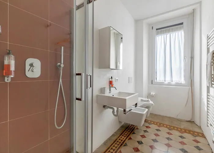 Jejia- Pool And Garden Lesa