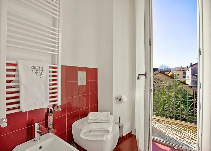 Jejia- Pool And Garden