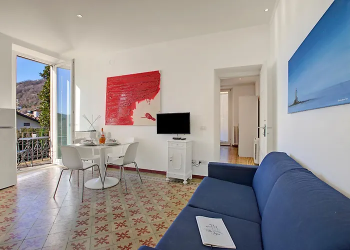 Jejia- Pool And Garden Lesa