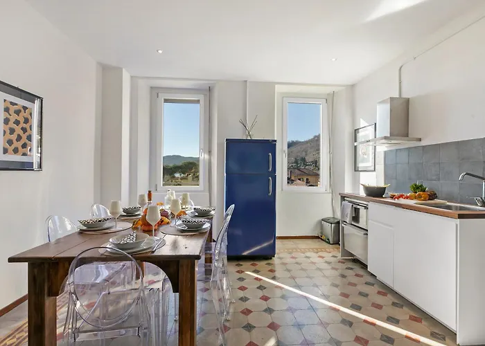 Jejia- Pool And Garden